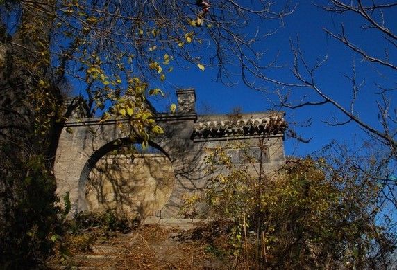 東山岩寺遺址