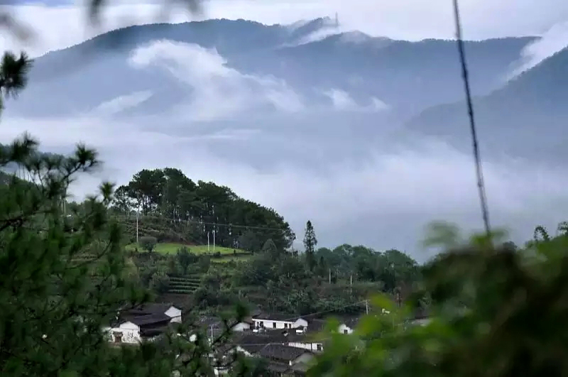 華竹箐村(雲南普洱市墨江縣通關鎮下轄村)