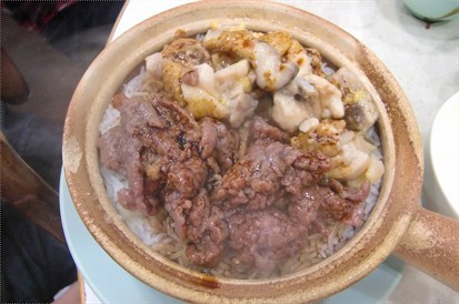 雞肉煲仔飯