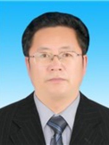吳延平(呼倫貝爾市工業和信息化局原黨組成員、副局長)