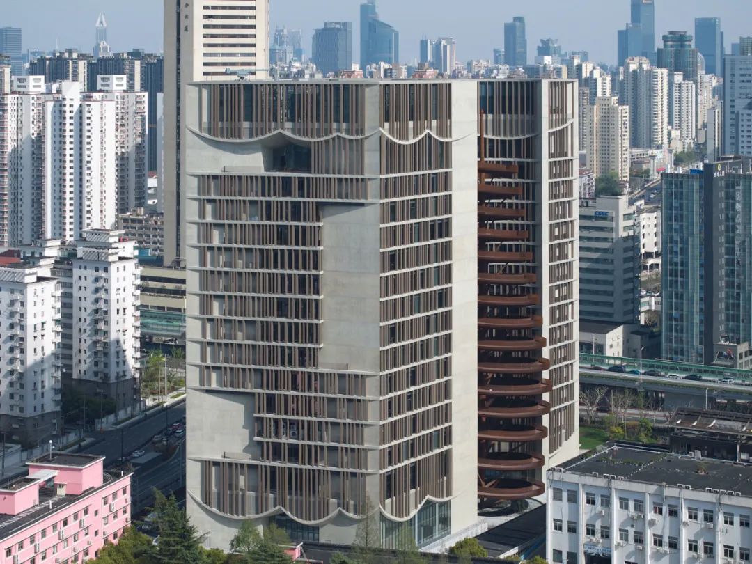 4年修建，15層樓高的大螺旋驚艷亮相，上海又一座大師手筆地標！