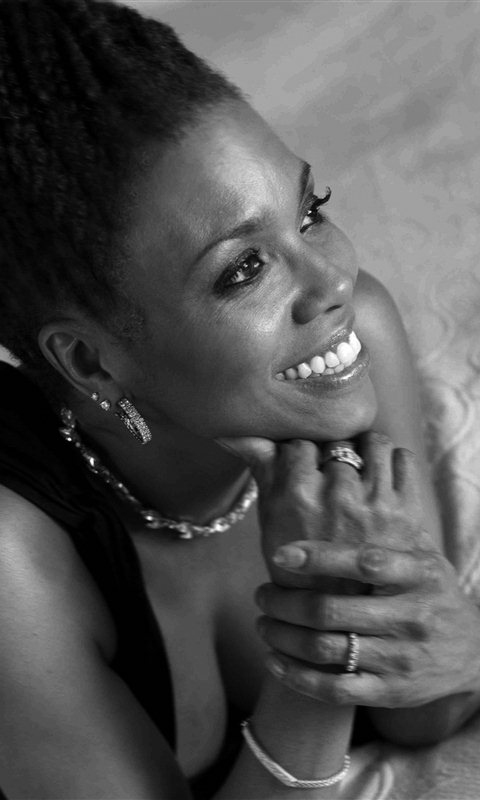 Dee Dee Bridgewater