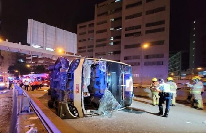 11·18香港田大圍巴士側翻事故