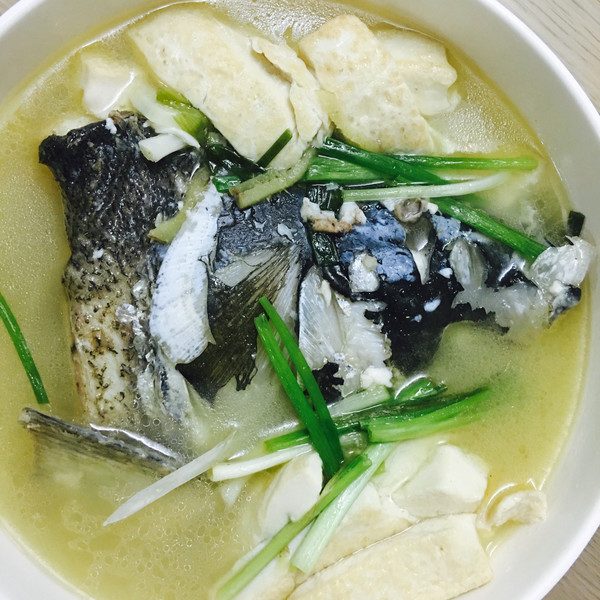 荽豉魚頭豆腐湯