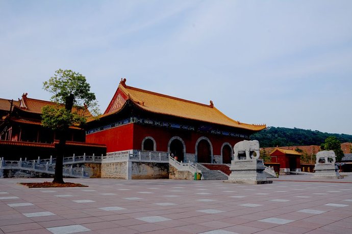 香山寺(河南省登封市君召鄉香山寺)