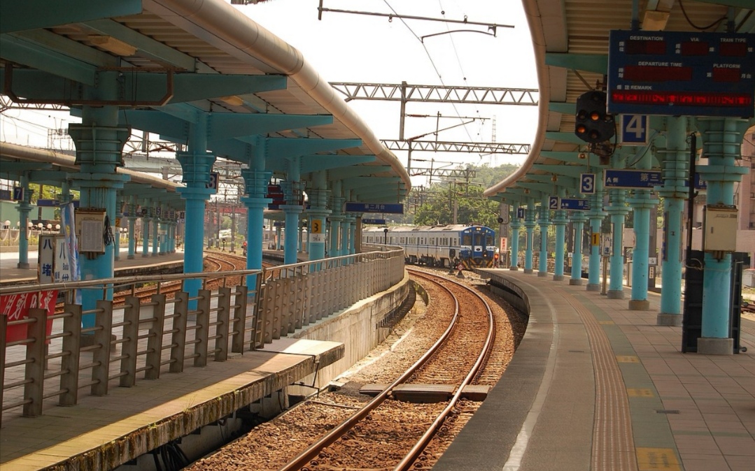 二站台與三站台交界處，其中二站台B面停用