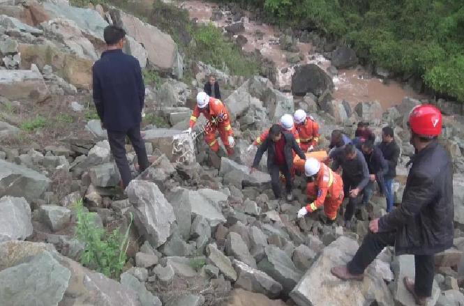 4·10重慶重大交通事故