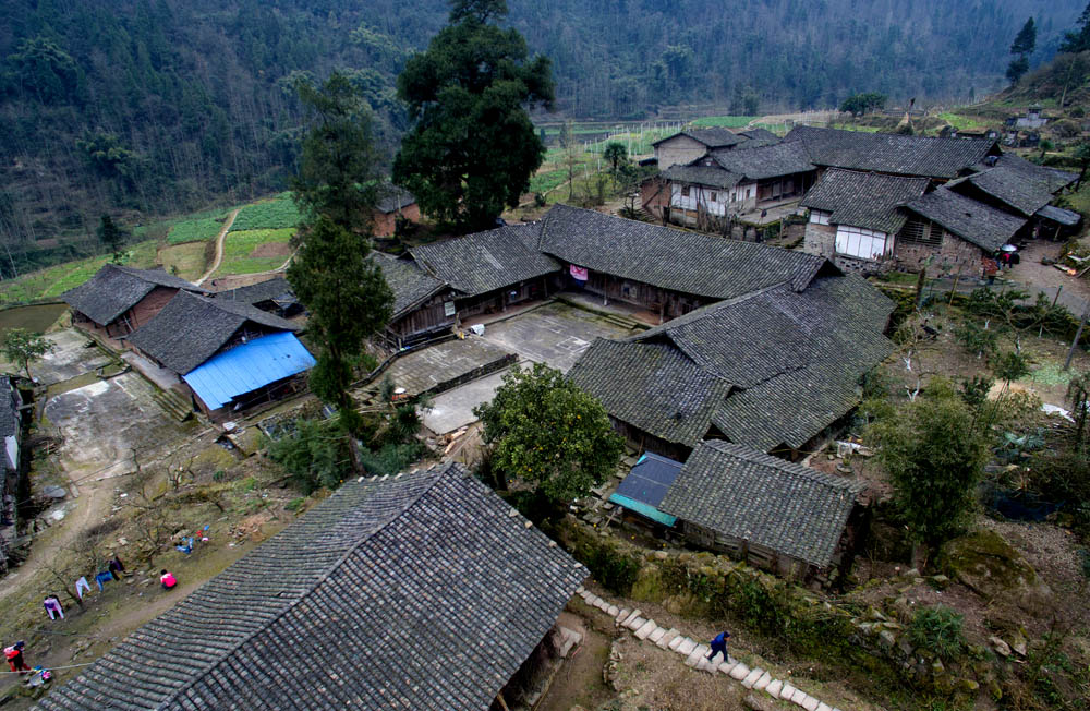 回龍潭村