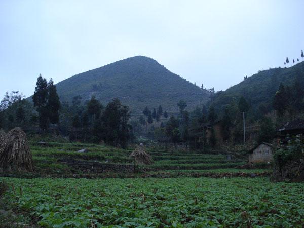 豬落洞村