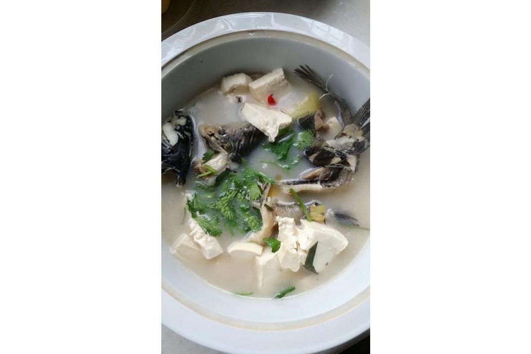 蘑菇什錦魚湯