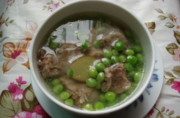 豌豆蓮子瘦肉湯