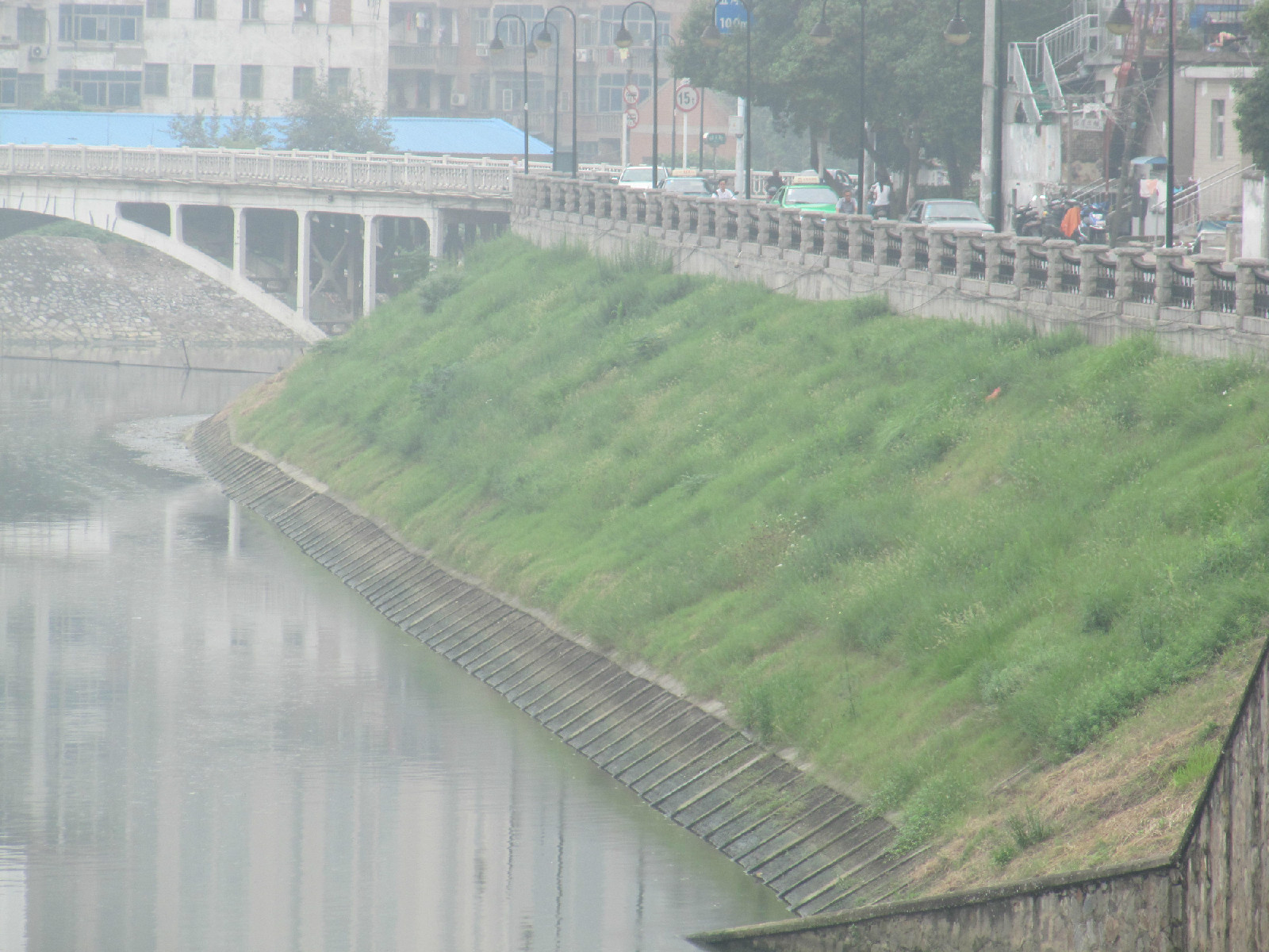 生態砼護坡