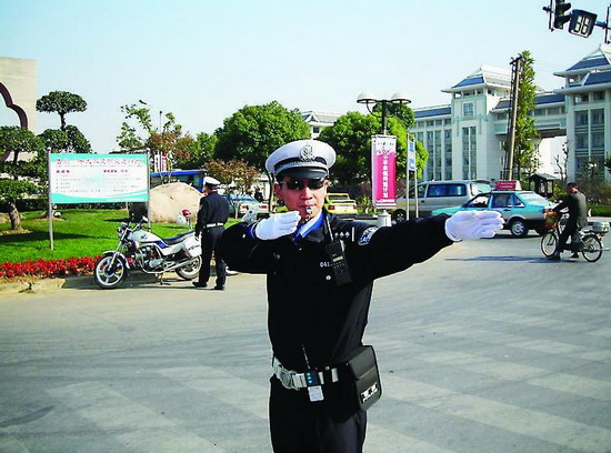 郭曉紅(蘇州公安交巡警支隊平江大隊二中隊副中隊長)