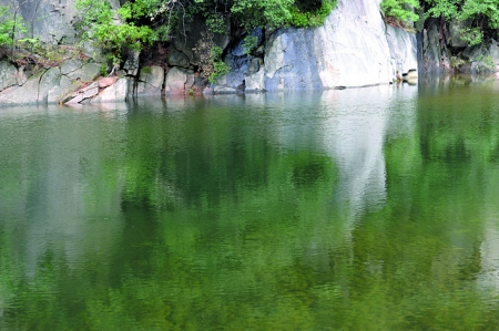 “六羊山通天河”景區