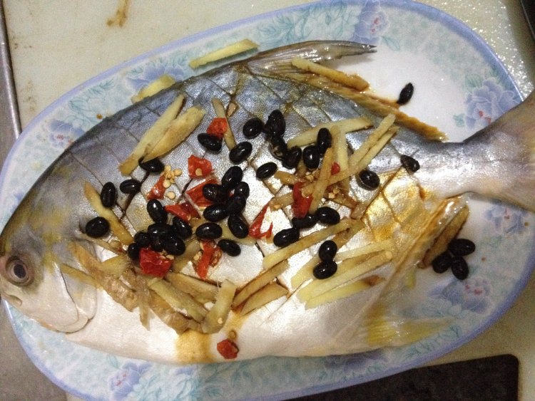 豆鼓蒸白鯧魚