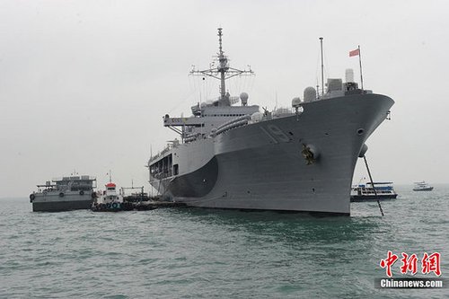 藍嶺號兩棲指揮艦（圖三）