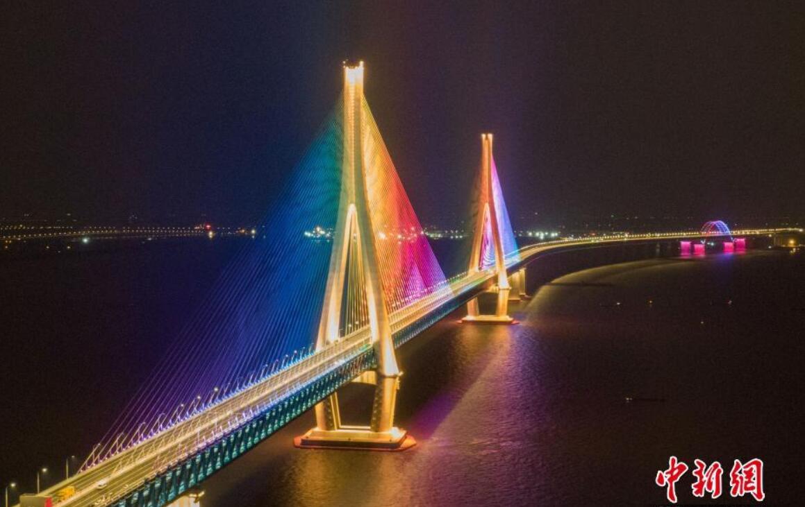 滬蘇通長江公鐵大橋(錫通大橋)