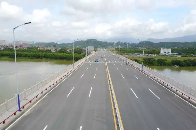 倫洲大橋