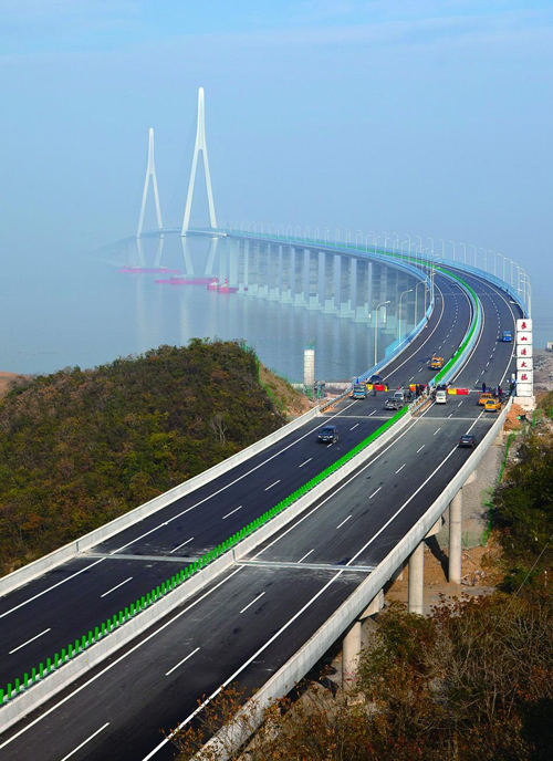 即將通車的象山港大橋