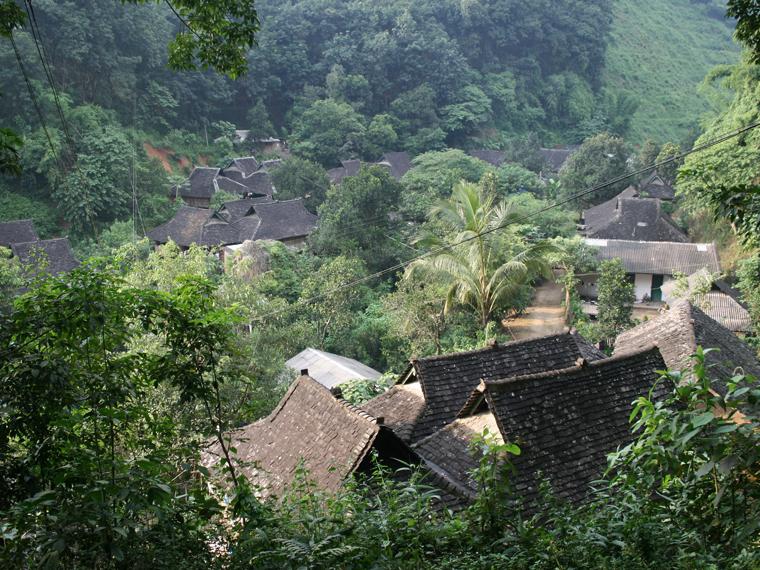 阿克老寨村