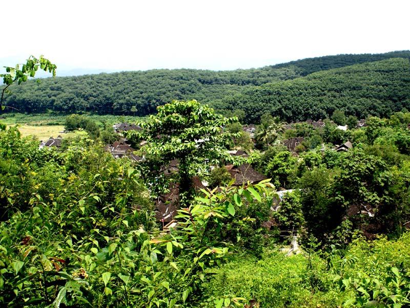 曼邁戈龍村