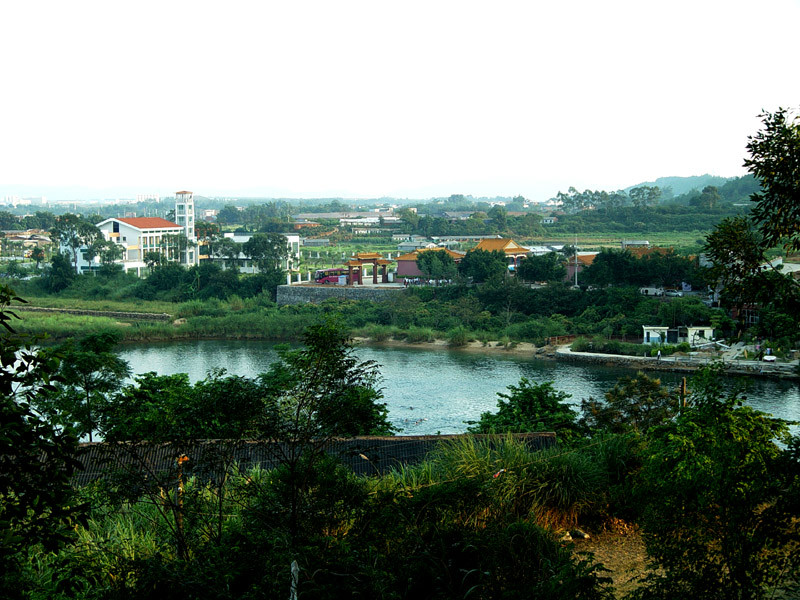 小江村(楚雄市中山鎮哨房村委會下轄村)