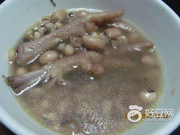 花生眉豆鳳爪湯