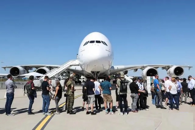 航空展(展示世界航空航天產業發展水平的大型展會)