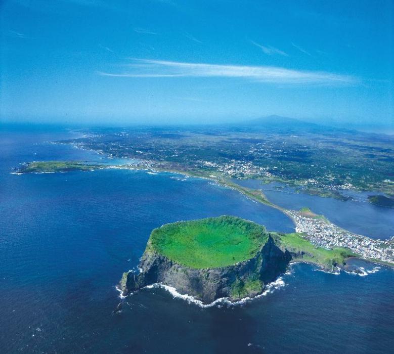 三八灣島