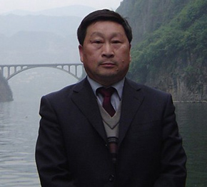 湖北省石油化工信息中心 劉安強主任