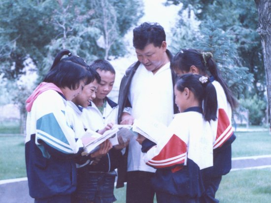 西藏自治區拉薩市第六中學教師格桑格瓦