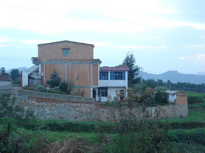 陸家地村(雲南宣威市楊柳鄉下轄村)