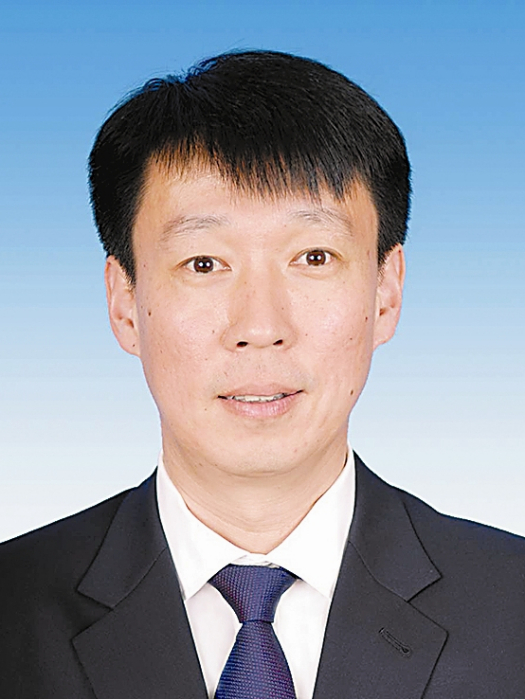 李巍(遼寧省瓦房店市委副書記，瓦房店市人民政府市長，市政府黨組書記)