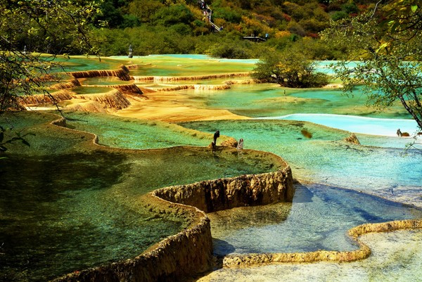 瑤池(傳說中西王母所居住的地方)