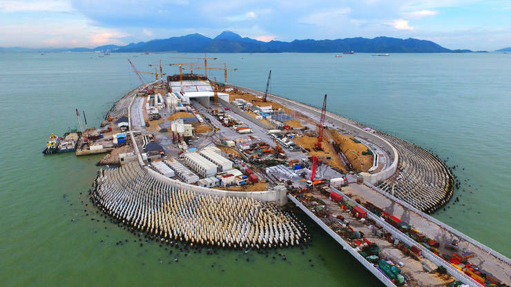 港珠澳大橋人工島施工現場