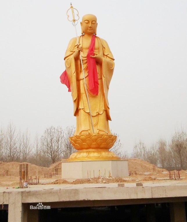 龍泉寺露天地藏像