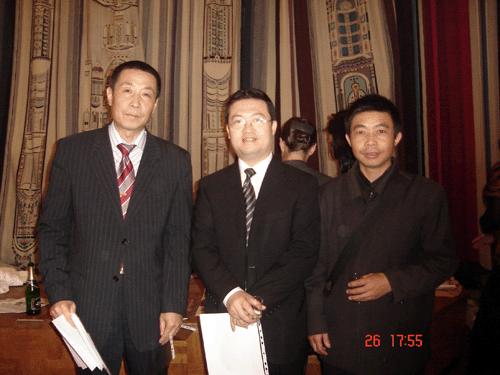 與華人華僑主席、大使館文化領事