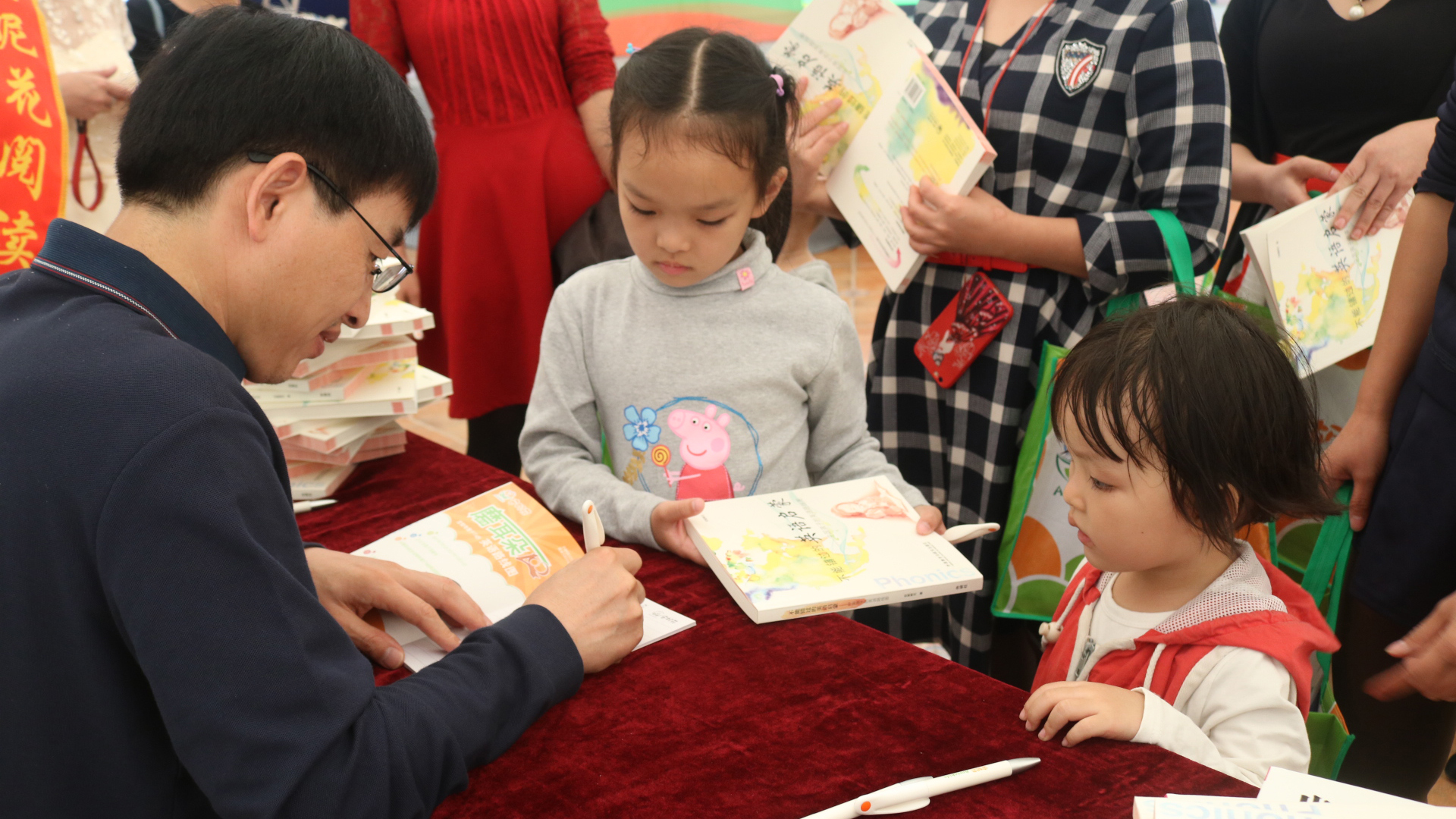 安妮鮮花簽名活動