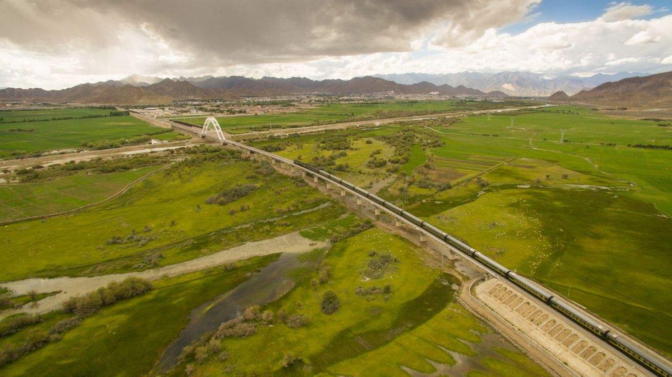 拉日鐵路年楚河特大橋