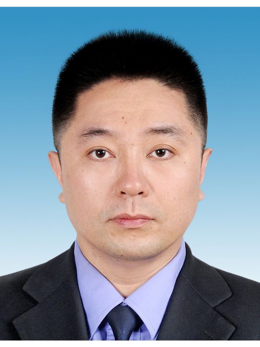 王君(山東省濟南市市中區自然資源局黨組成員、副局長)