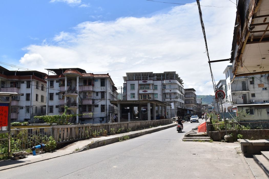 山一村(福建省泉州市南安市詩山鎮山一村)