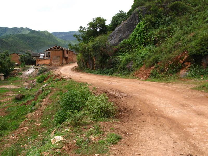 進村道路