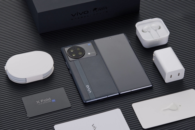 vivo X Fold