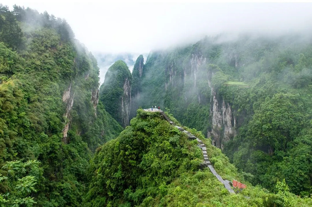 湘西土家族苗族自治州矮寨奇觀旅遊區(矮寨奇觀旅遊區)