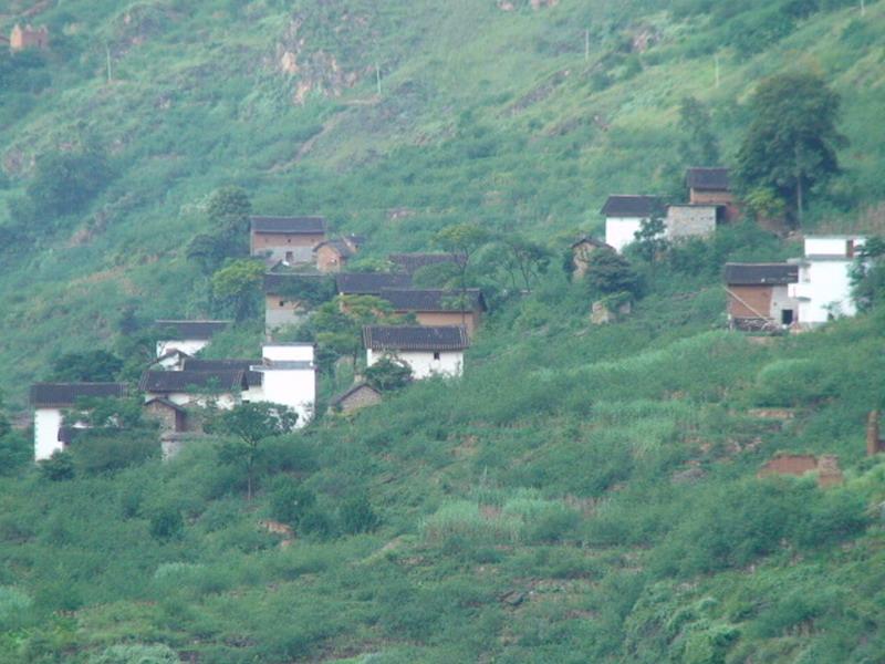 小田村(雲南省昭通巧家縣大寨鎮小田村)