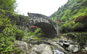 棲霞坑村