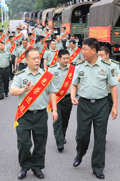 張道倫(西部戰區陸軍駐川某兵種訓練基地政委)