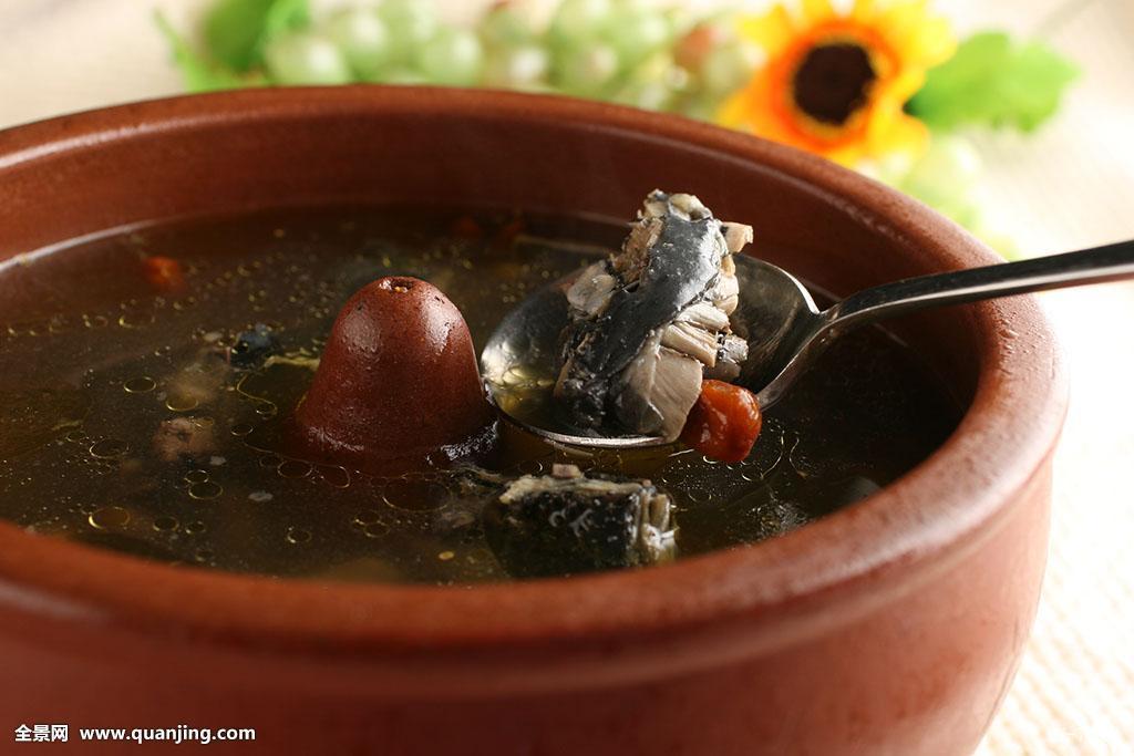 阿膠淮杞水魚湯