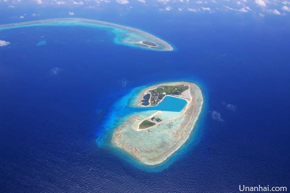 晉卿島燈塔