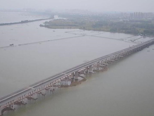 霍邱城西湖特大橋